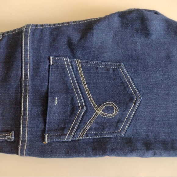 Jeans - Picture 2 of 6